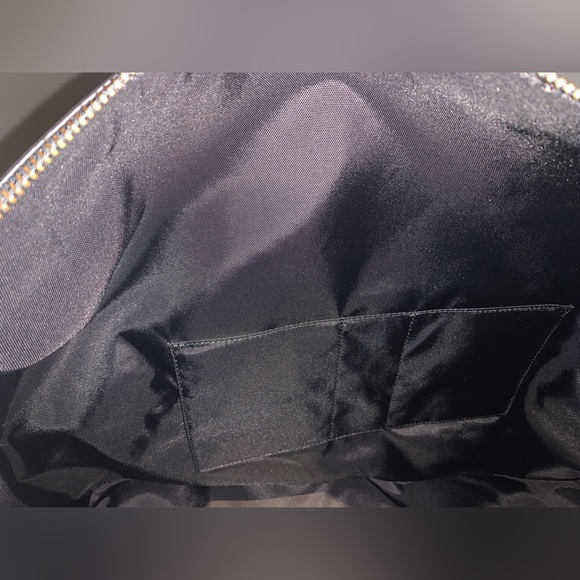 Coach Voyager Signature Travel Bag - Picture 5 of 9